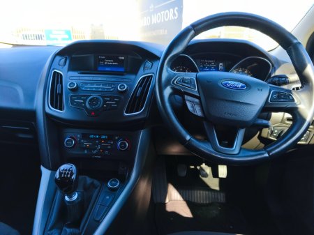2015 Ford Focus - thumbnail 9