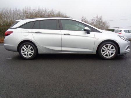 2018 Vauxhall Astra ESTATE DESIGN 1.6 CDTI €17,900