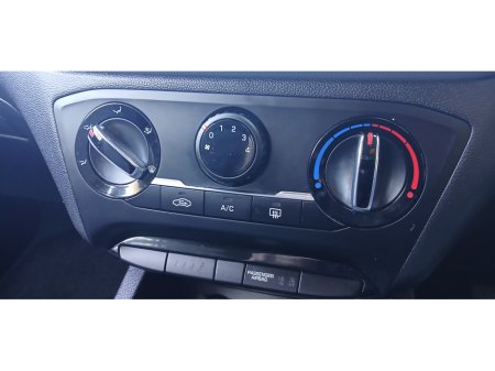 2016 Hyundai i20 *DELUXE 1.2* 5dr - NEW NCT 2027 €9,945 thumbnail