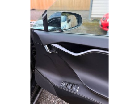 2018 Tesla Model S - thumbnail 31