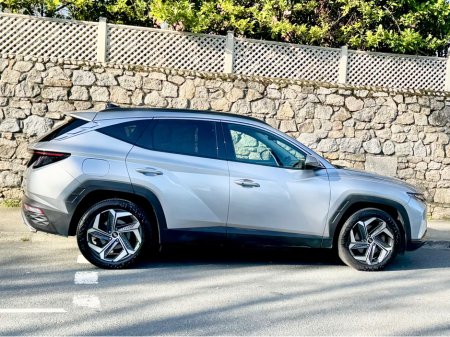 2021 Hyundai Tucson - view 4