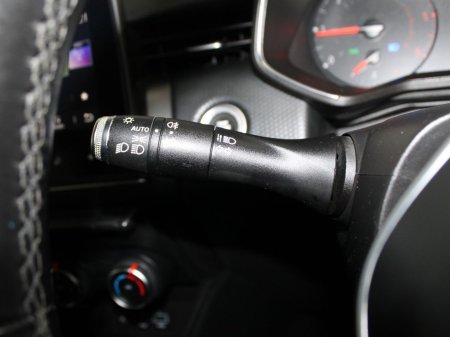 2020 Renault Clio - thumbnail 23