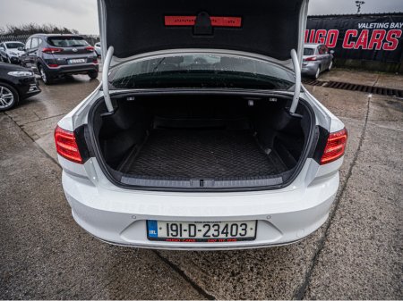 2019 Volkswagen Passat 2019 VW Passat Highline Auto/High spec/1yr warrant €25,888 thumbnail