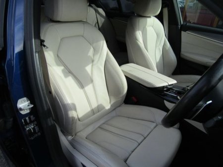 2018 BMW 5 Series - thumbnail 16