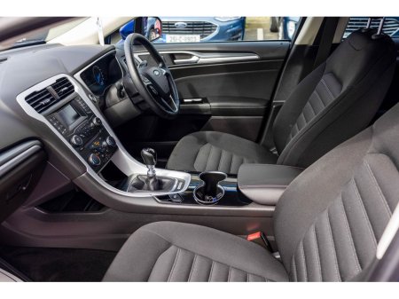 2017 Ford Mondeo - thumbnail 15