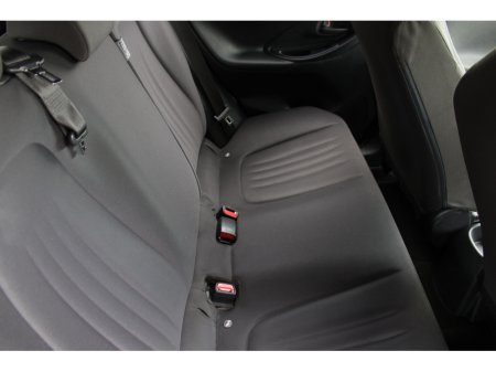 2021 Toyota Yaris - thumbnail 18