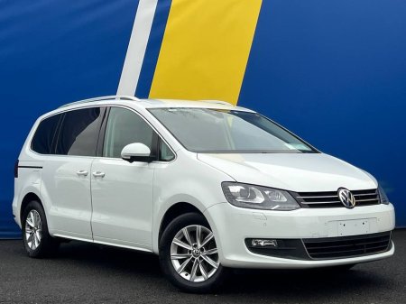 2017 Volkswagen Sharan HIGHLINE 1.4 TSI 7-SEATER AUTO // NEW NCT // ADAPTIVE CURISE CONTROL // INDEPENDENT BACKSEAT CLIMATE CONTROL €21,900