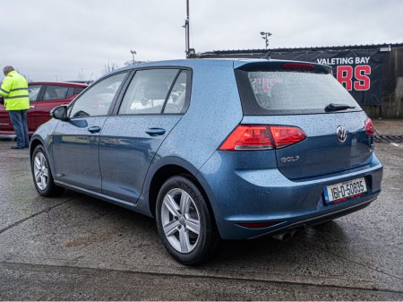 2016 Volkswagen Golf 2016 VW Golf 1.4tsi Auto/High spec/1yr warranty €12,888 thumbnail
