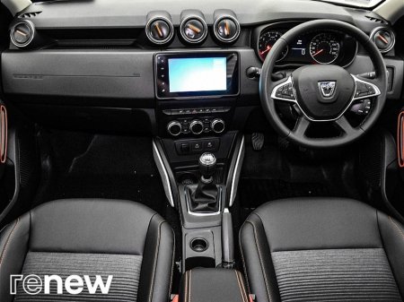 2022 Dacia Duster SE Extreme Blue dCi 115