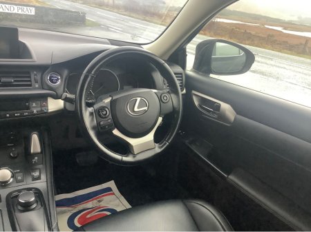 2017 Lexus CT 200 h - thumbnail 11