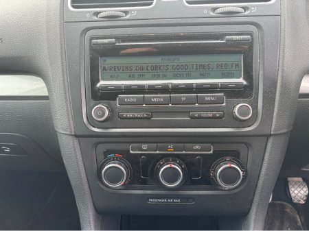 2011 Volkswagen Golf - thumbnail 8