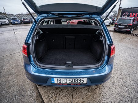 2016 Volkswagen Golf 2016 VW Golf 1.4tsi Auto/High spec/1yr warranty €12,888 thumbnail