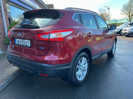 2016 Nissan Qashqai - thumbnail 18