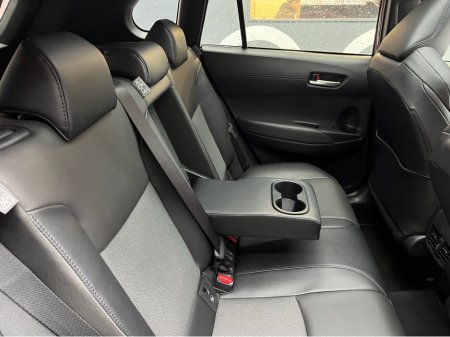 2025 Toyota Corolla - thumbnail 13