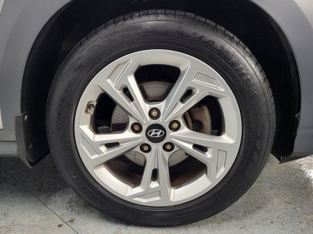 2021 Hyundai Kona 1.0 T-GDI Executive €19,975 thumbnail