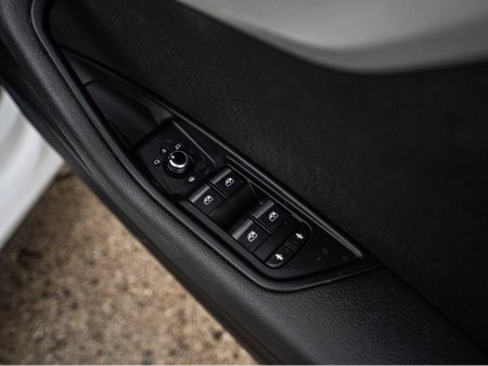 2016 Audi A4 162 Audi A4 2.0tdi Auto/New NCT/1yr warranty €17,888 thumbnail