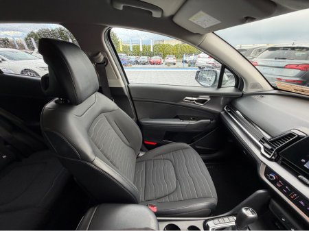 2023 Kia Sportage K3 - 1.6 DIESEL HYBRID - MANUAL - 12M WARRANTY - CAR:  1737 €29,950 thumbnail