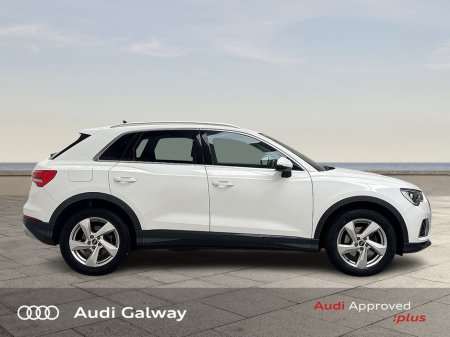 2021 Audi Q3 €439 P/M - 35 TDI 150HP SE A/T €32,950 thumbnail