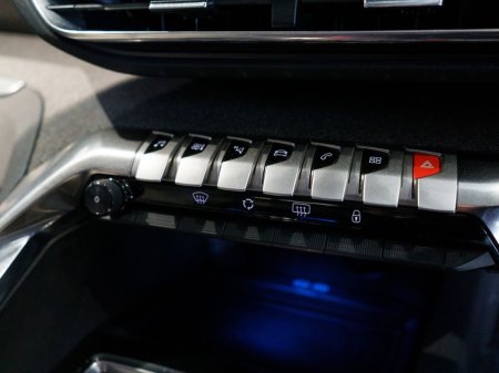 2021 Peugeot 3008 - thumbnail 15