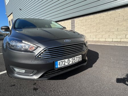 2017 Ford Focus - thumbnail 12