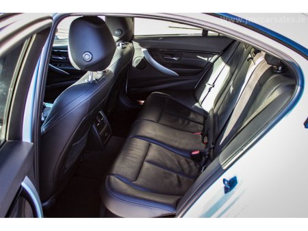 2016 BMW 3 Series 330e M Sport €14,995 thumbnail