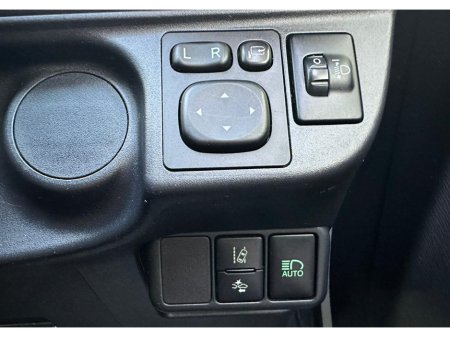 2019 Toyota Aqua 1.5 HYBRID 73 BHP €10,900 thumbnail