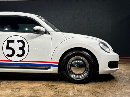 2016 Volkswagen Beetle - thumbnail 11