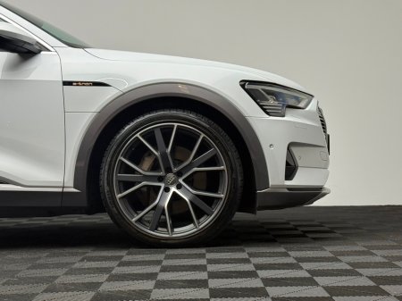 2021 Audi e-tron - thumbnail 8