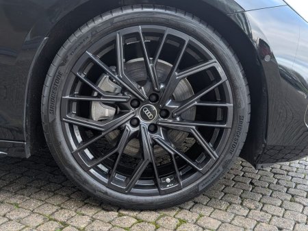 2025 Audi A6 E-HYBRID QUATTRO LAUNCH EDITION €79,888 thumbnail