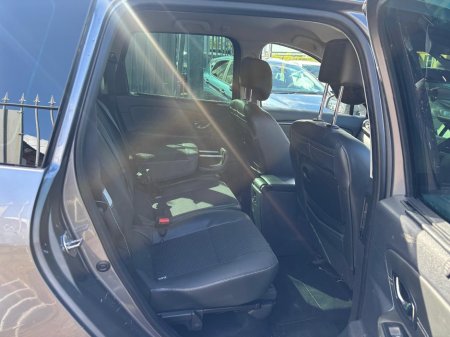 2016 Renault Grand Scenic - photo 4