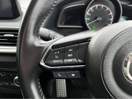 2018 Mazda Mazda3 AXELA/MAZDA 3 S 1.5 PETROL MANUAL //LOW MILES//BOSE SOUND//KEYLESS ENTRY//REVERSE CAMERA// €14,950 thumbnail