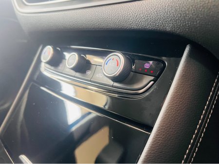 2024 Opel Grandland Huge Spec HYBRID As New Elegance Plus Heated Seats Heated Steering Wheel Fully Colour Coaded www.bolands.ie Est.1955 €32,950 thumbnail