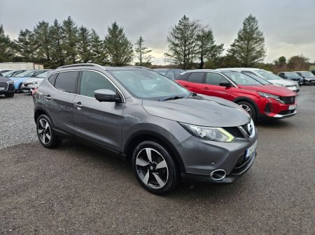 2017 Nissan Qashqai 1.5 DCI N-vision 110PS 5DR €14,500 thumbnail