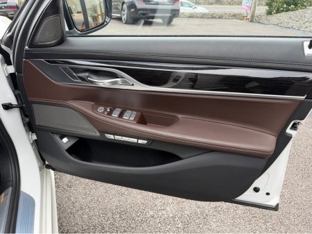 2017 BMW 7 Series M Sport - Top Spec - Fully Loaded €28,900 thumbnail