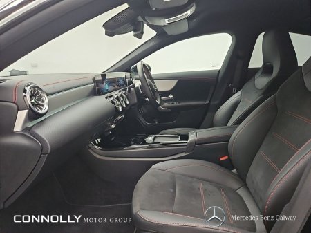 2025 Mercedes-Benz CLA Class Cla 250 Amg Line Executive E A AMG Line Executive CLA250 e 8G-DCT Auto 15.6 kWh PHEV 218 EQ Boost Start/Stop €48,800 thumbnail