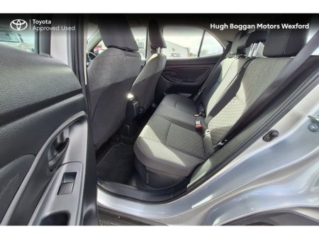 2024 Toyota Yaris Cross HYBRID LUNA, LADY OWNER! €28,995 thumbnail