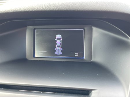 2017 Ford Focus - thumbnail 10