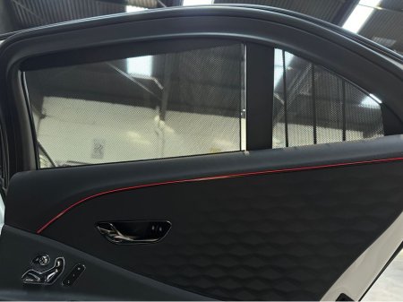2025 Bentley Flying Spur - thumbnail 21