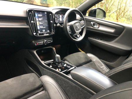 2021 Volvo XC40 - thumbnail 13