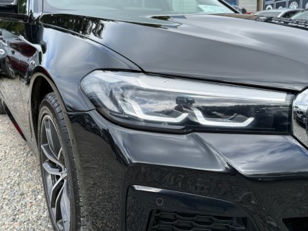 2022 BMW 5 Series - thumbnail 32