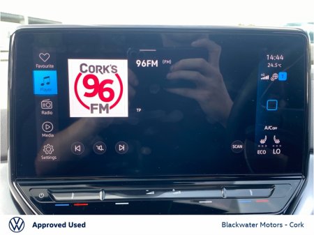 2022 Volkswagen ID.4 - thumbnail 16