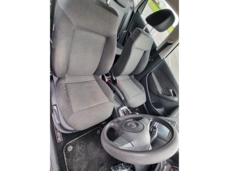 2011 Volkswagen Polo - thumbnail 23