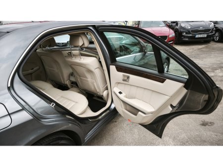 2016 Mercedes-Benz E Class - thumbnail 8