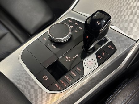 2022 BMW 3 Series - thumbnail 10