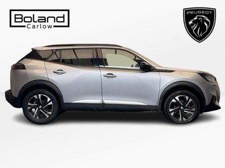 2023 Peugeot 2008 - thumbnail 4