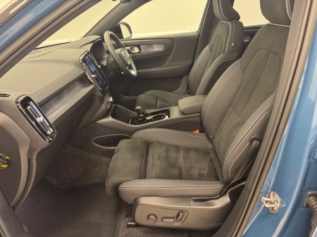 2022 Volvo XC40 BEV 231hp Ultimate €29,950 thumbnail