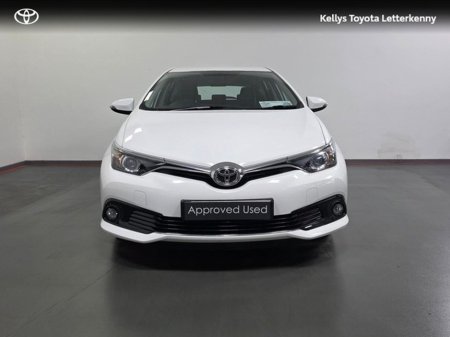 2016 Toyota Auris - thumbnail 4