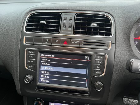 2015 Volkswagen Polo AUTOMATIC 1.2 PETROL //HIGH SPEC//LOW MILES//REVERSE CAMERA//ADAPTIVE CRUISE CONTROL// €10,950 thumbnail