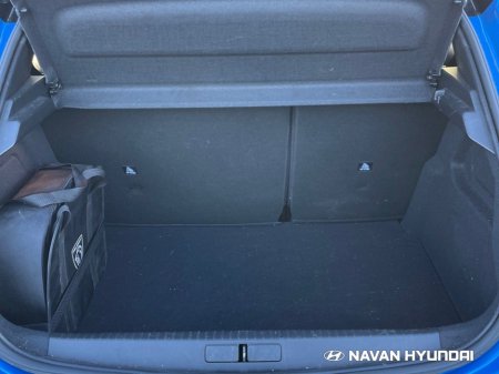 2023 Peugeot 208 Electric 136bhp (50 kWh) GT €19,950 thumbnail