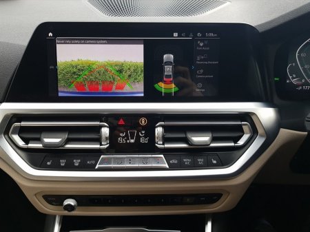 2021 BMW 3 Series - thumbnail 17